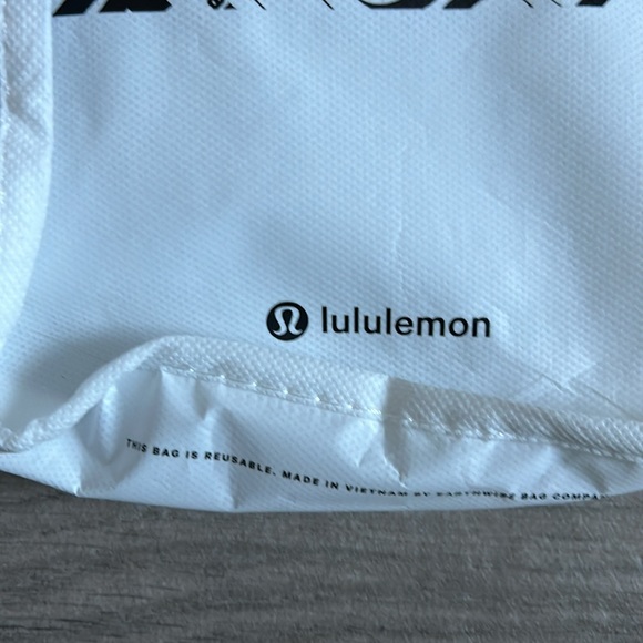 Lululemon reusable bag - Picture 4 of 4